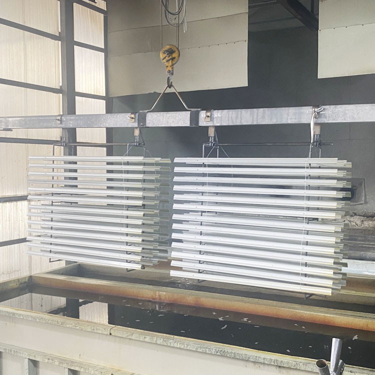 What aluminum equipment is needed for an aluminum profile electrophoresis oxidation line What aluminum equipment is needed for an aluminum profile electrophoresis oxidation line