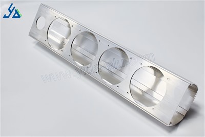 Alumiiniumist pressitud kast kõlari jaoks