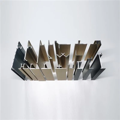 9 mm kõrgune alumiiniumist seinapaneeli ääris